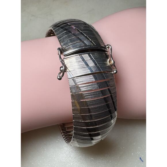 Italian Sterling Silver 925 Textured Articulated Panel Bracelet - Picture 7 of 14